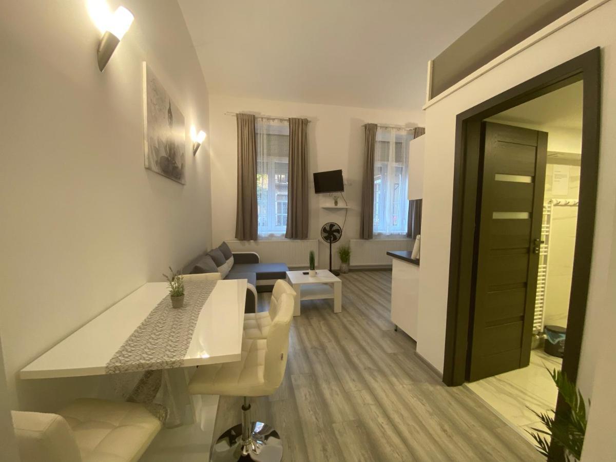 Belvarosi Apartman 3 Miskolc Dış mekan fotoğraf